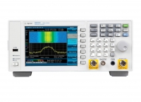 基礎頻譜分析儀，9 kHz 至 7 GHz