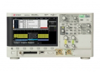 示波器：500 MHz，2 個通道+16 數位通道